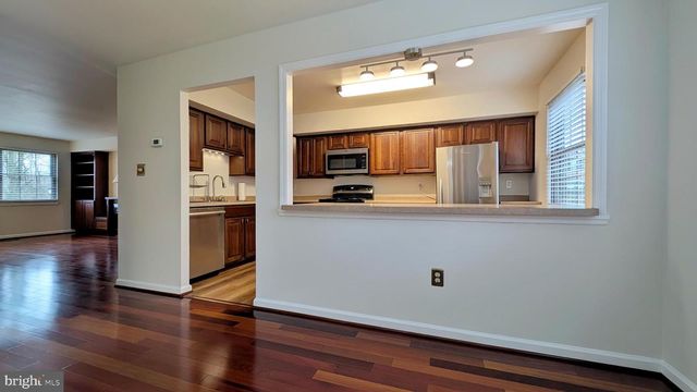 33 BADGER GATE CT, Baltimore, MD 21228