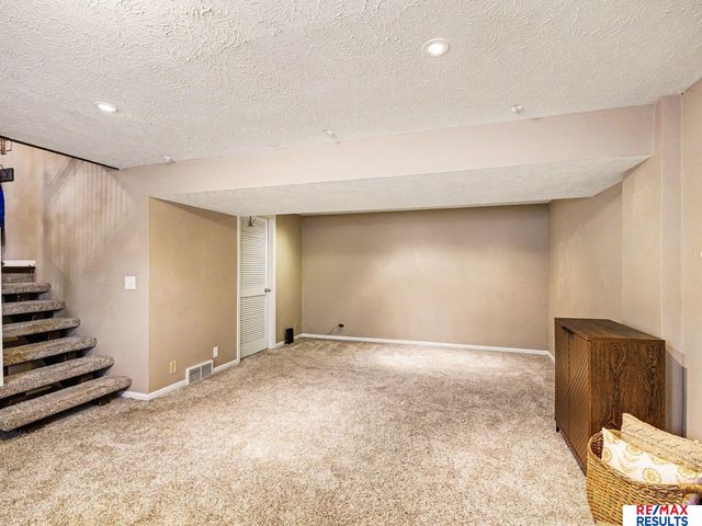 2246 N 128 Circle, Omaha, NE 68164