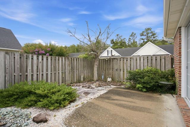 5006 Carleton Drive Unit 113, Wilmington, NC 28403