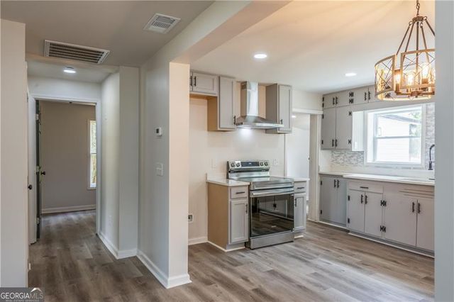 1404 N Forest Avenue, Hartwell, GA 30643