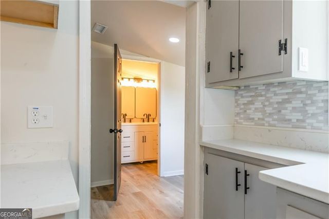 1404 N Forest Avenue, Hartwell, GA 30643
