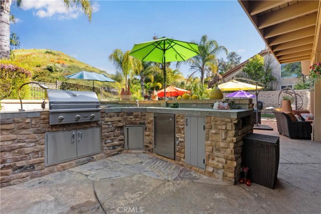 22019 Gold Canyon Drive, Saugus, CA 91390