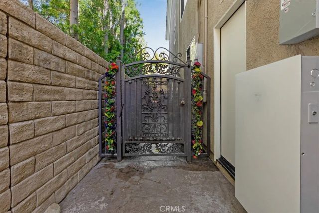 22019 Gold Canyon Drive, Saugus, CA 91390