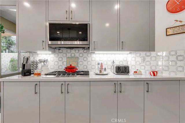 22019 Gold Canyon Drive, Saugus, CA 91390