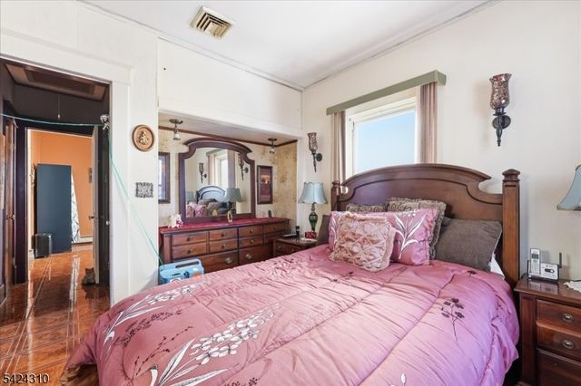 4701 Aschoff Pl, North Bergen Twp., NJ 07047