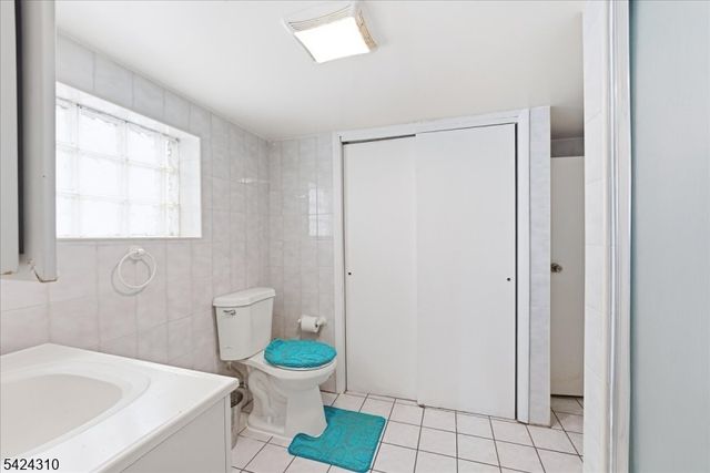 4701 Aschoff Pl, North Bergen Twp., NJ 07047