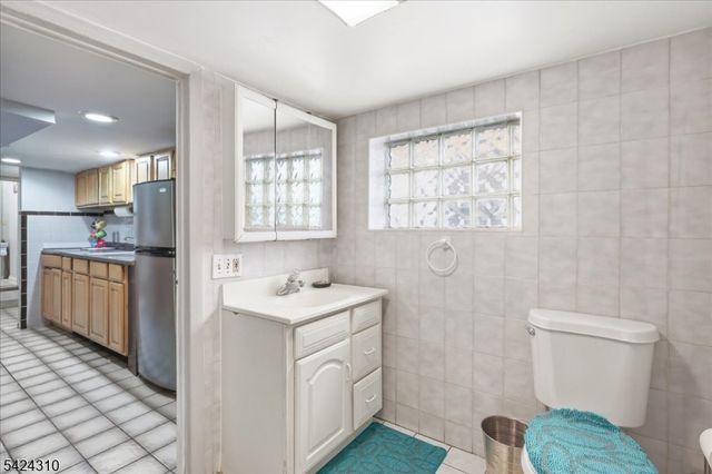 4701 Aschoff Pl, North Bergen Twp., NJ 07047