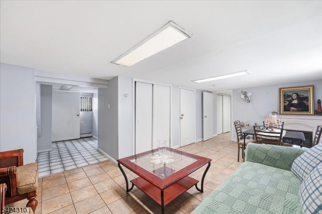 4701 Aschoff Pl, North Bergen Twp., NJ 07047