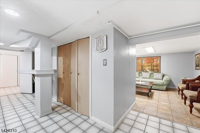 4701 Aschoff Pl, North Bergen Twp., NJ 07047