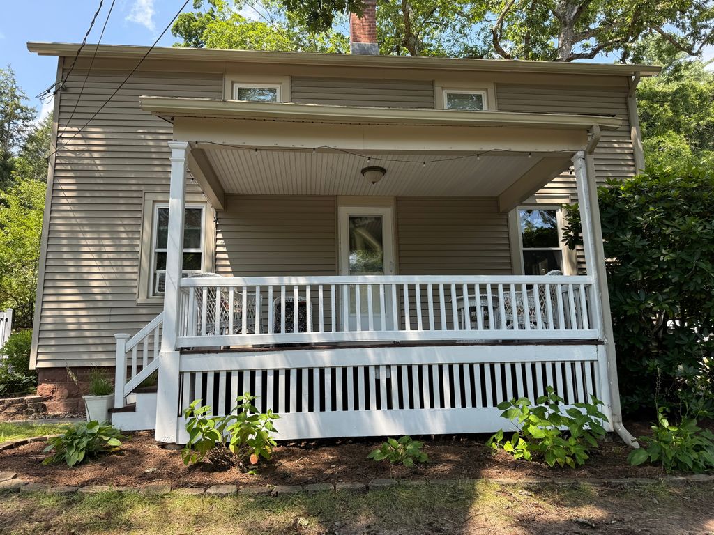 603 Hopmeadow Street, Simsbury, CT 06070