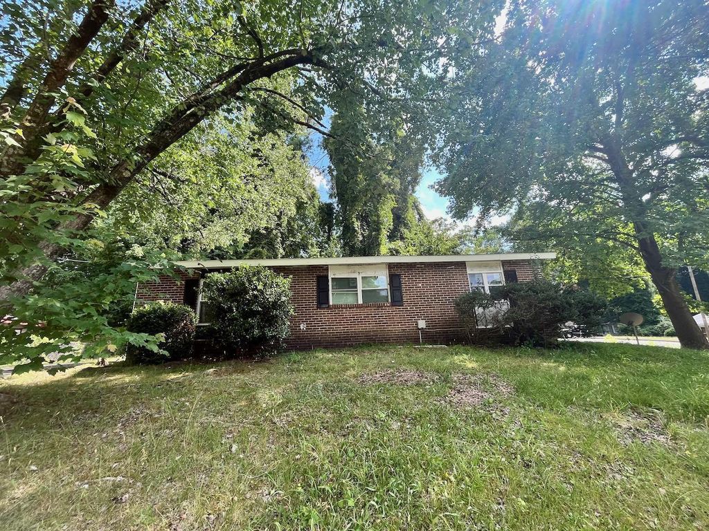 1100 Savannah Drive, Raleigh, NC 27610
