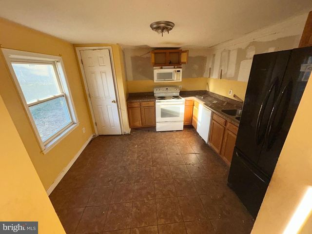 312 ELIZABETH AVE, Brooklyn, MD 21225