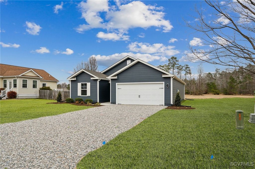 116 Byway Dr, Kilmarnock, VA 22482