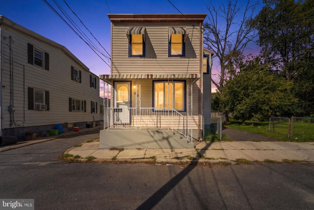 921 GEORGE ST, GLOUCESTER CITY, NJ 08030 — exterior