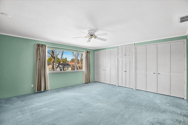 1266 W Mariposa Ave, Stockton, CA 95204