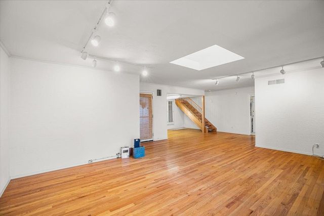 1266 W Mariposa Ave, Stockton, CA 95204