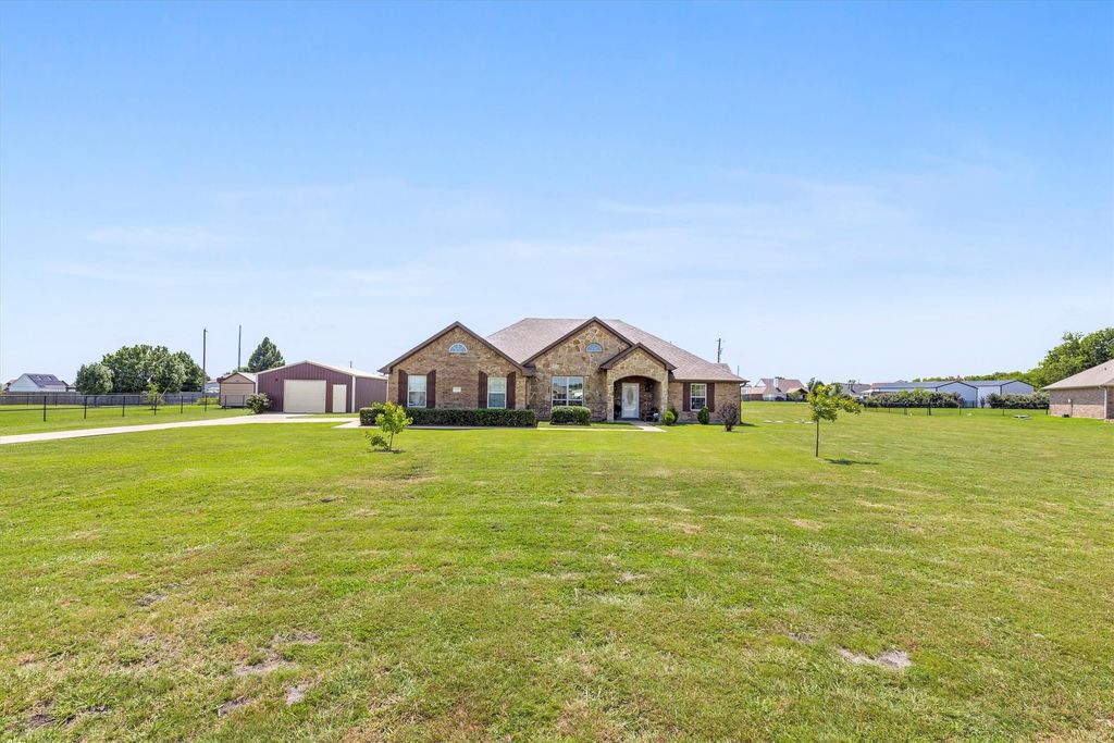 3815 Tower Circle, Nevada, TX 75173