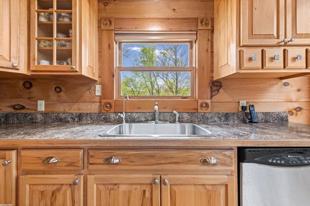 5562 Casey Road, Dryden Twp, MI 48428