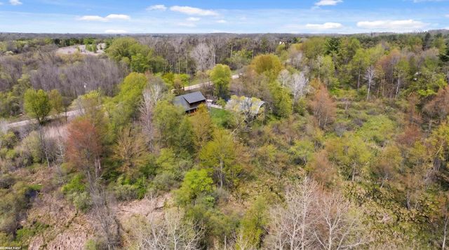 5562 Casey Road, Dryden Twp, MI 48428