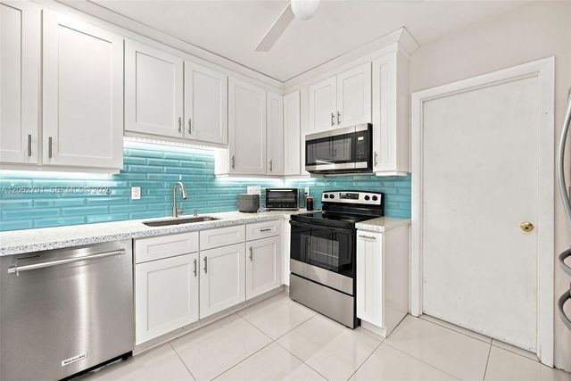 260 NE 95th St, Miami Shores, FL 33138