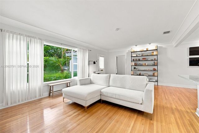 260 NE 95th St, Miami Shores, FL 33138