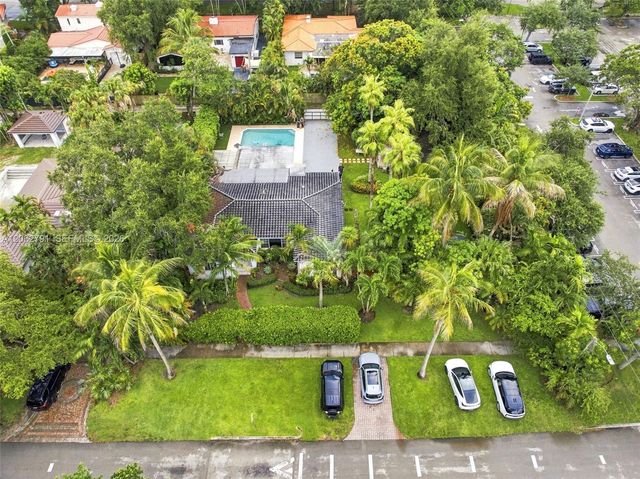260 NE 95th St, Miami Shores, FL 33138