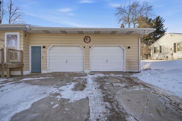 308 SE Oak Street, Brownsdale, MN 55918