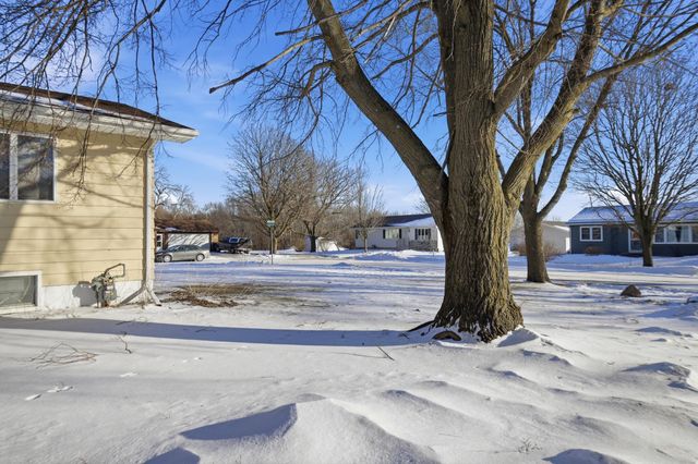 308 SE Oak Street, Brownsdale, MN 55918