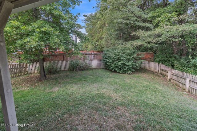 4329 Willowview Blvd, Louisville, KY 40299