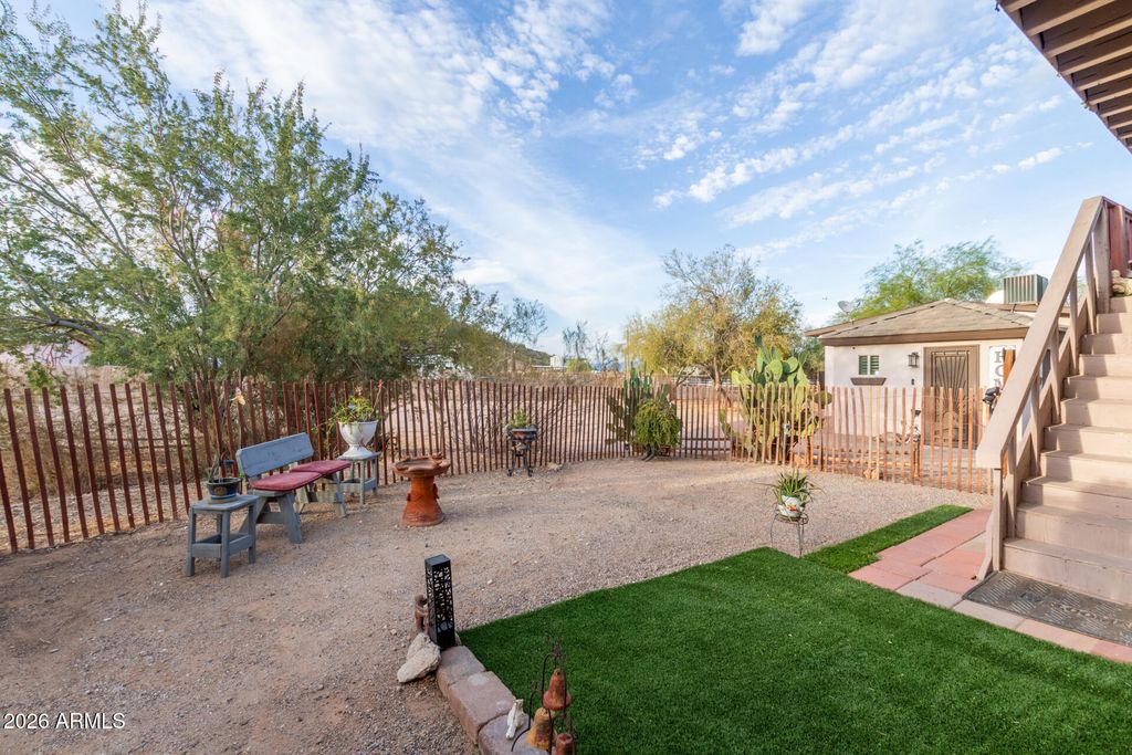 Image 30 of property listing at 29972 N BRYCE Trail, San Tan Valley, AZ 85144
