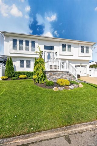 2862 Island Channel Road, Seaford, NY 11783