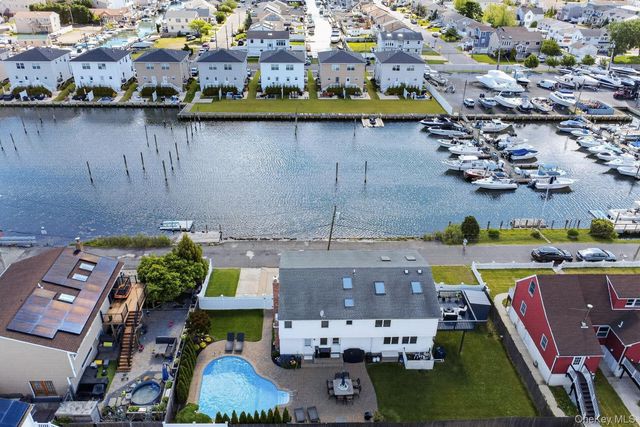 2862 Island Channel Road, Seaford, NY 11783
