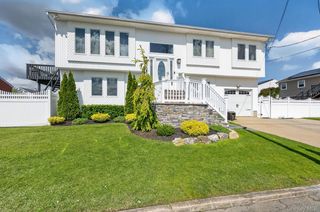 2862 Island Channel Road, Seaford, NY 11783