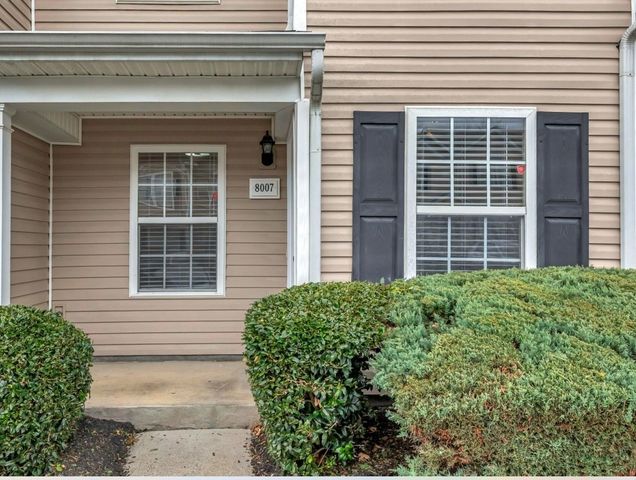 8007 Logan Dr, La Vergne, TN 37086