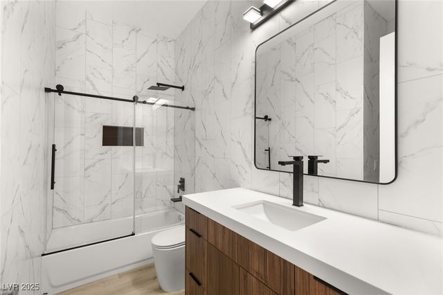 936 Viscanio Place, Las Vegas, NV 89138