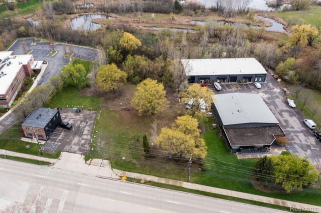 44911 Grand River Avenue, Novi, MI 48375