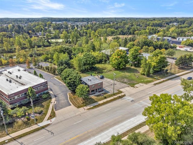 44911 Grand River Avenue, Novi, MI 48375