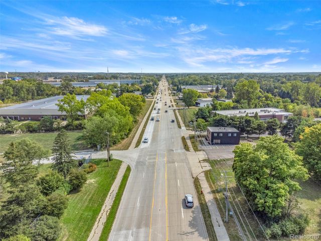 44911 Grand River Avenue, Novi, MI 48375