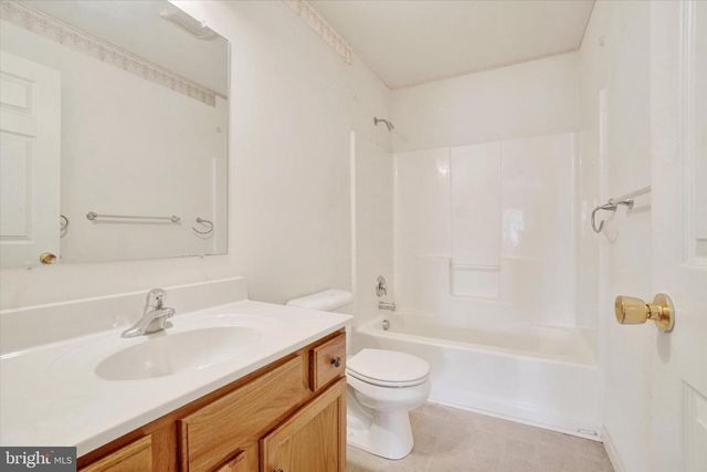 590 THOMAS ARMOR DR, Windsor, PA 17366