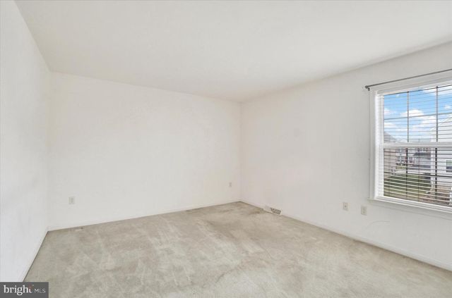 590 THOMAS ARMOR DR, Windsor, PA 17366