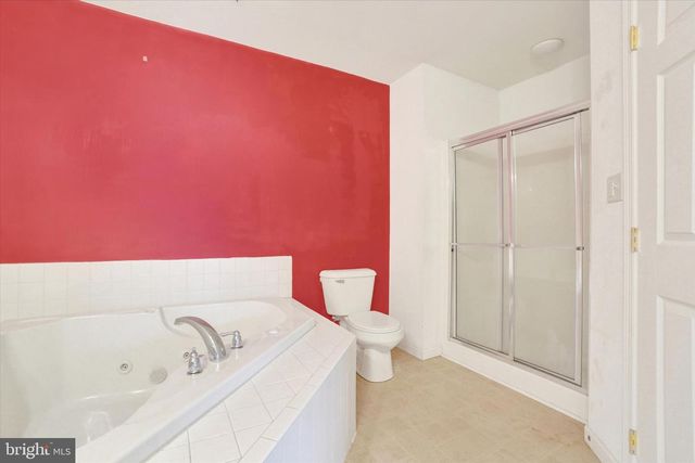 590 THOMAS ARMOR DR, Windsor, PA 17366