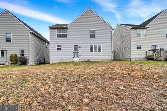 590 THOMAS ARMOR DR, Windsor, PA 17366