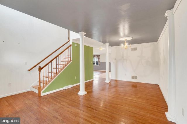 590 THOMAS ARMOR DR, Windsor, PA 17366