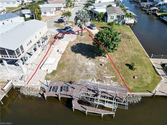 11431 Cypress LN, Fort Myers Beach, FL 33931