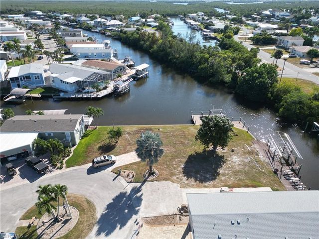 11431 Cypress LN, Fort Myers Beach, FL 33931