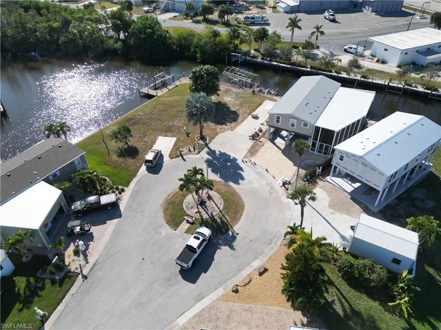 11431 Cypress LN, Fort Myers Beach, FL 33931