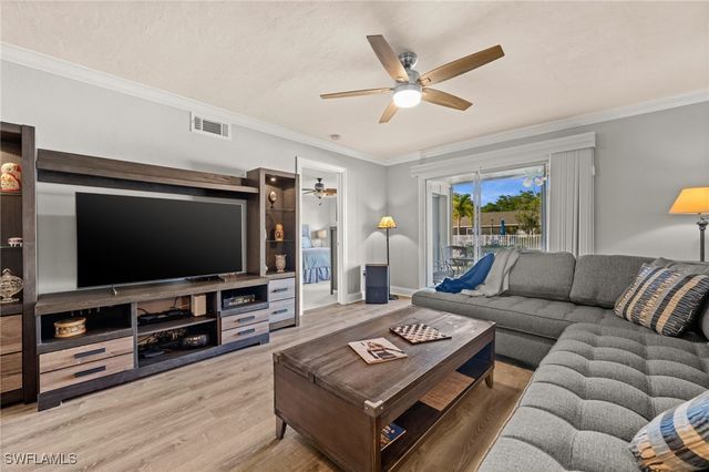 2346 Naples Trace CIR 2, Naples, FL 34109