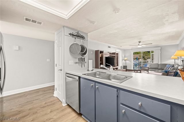 2346 Naples Trace CIR 2, Naples, FL 34109