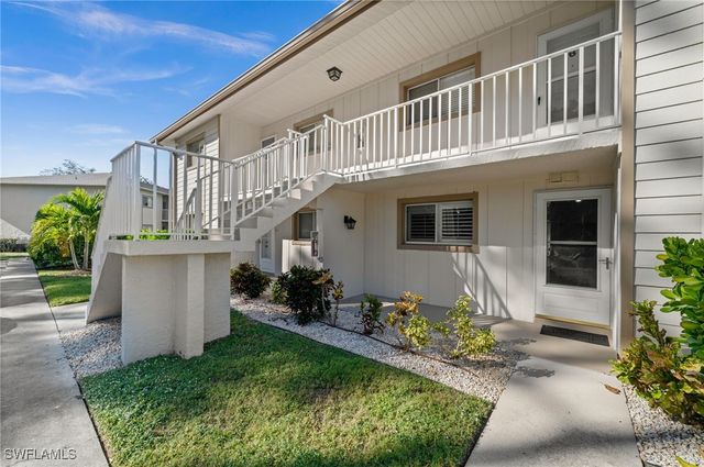 2346 Naples Trace CIR 2, Naples, FL 34109