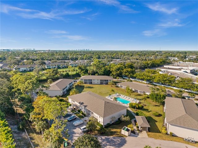 2346 Naples Trace CIR 2, Naples, FL 34109